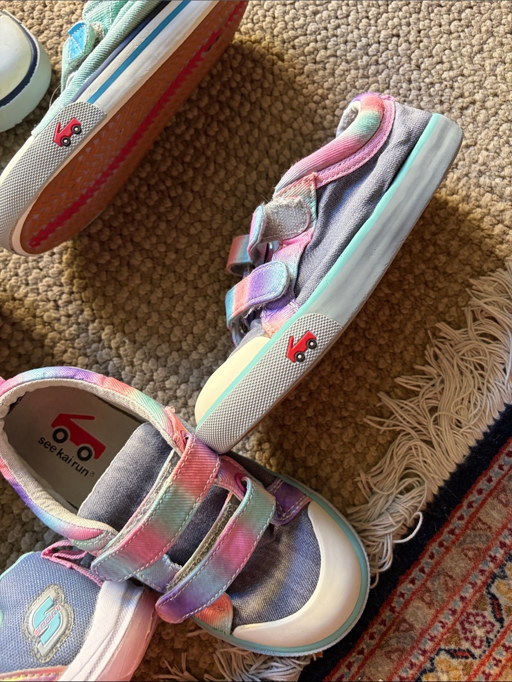 5 SHOE BUNDLE! See Kai Run, Sketchers & Kizik school shoes - JUST CLEANED! 🧼 - Picture 6 of 8